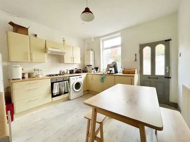Grosvenor Square, S2, photo 2