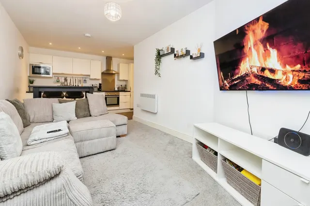 Whitchurch Lane, Bristol, BS14, photo 2