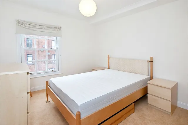 Amwell Street, Clerkenwell, EC1R, photo 3