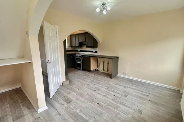 Foxland Road, Cheadle, photo 3