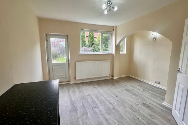 Foxland Road, Cheadle, photo 2