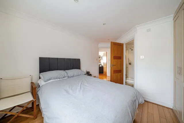 Photo 3 — Beaumont Rise, Crouch End, London, N19