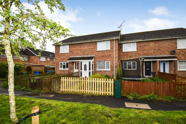 Basing Drive, Aldershot, Hampshire, GU11 3RL, photo 1