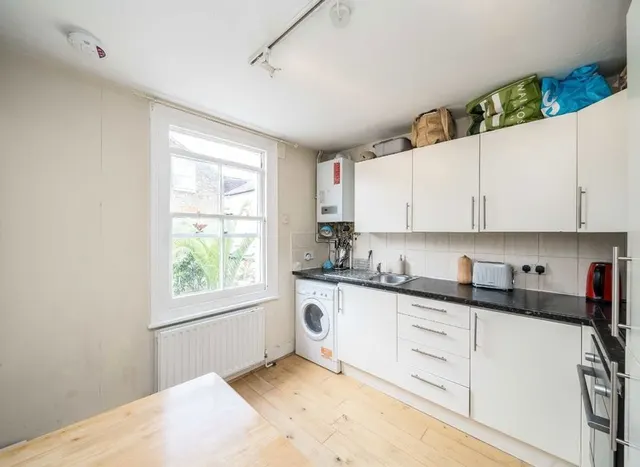 Sugden Road, Battersea, SW11, photo 3