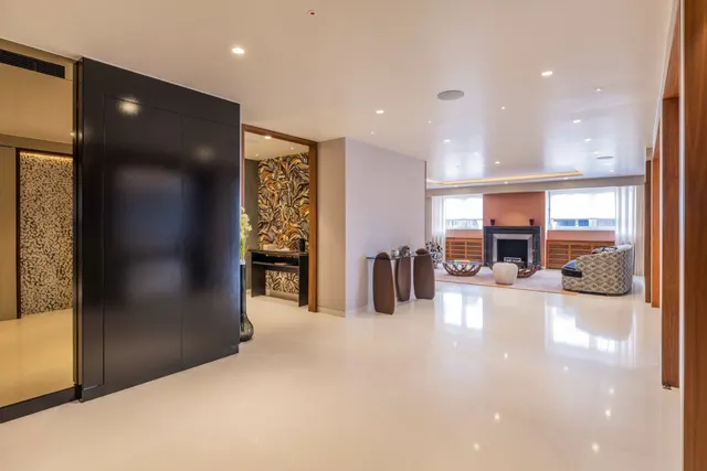 Photo 2 — Prince Regent Court, 8 Avenue Road, St John's Wood, London, NW8 7RB