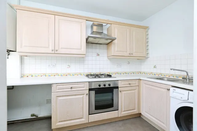 Parish Close, Watford, photo 1