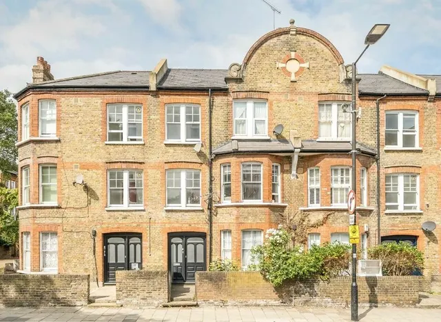 Bedford Road, Clapham, SW4, photo 1