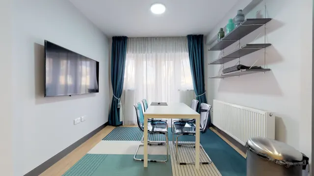 Photo 3 — Room 2, 80A Newlands Road, London