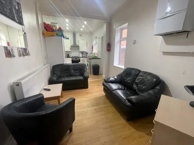 Standish Road, Fallowfield, M14, photo 2