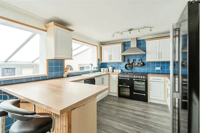 Colenutts Road, Ryde, PO33, photo 3