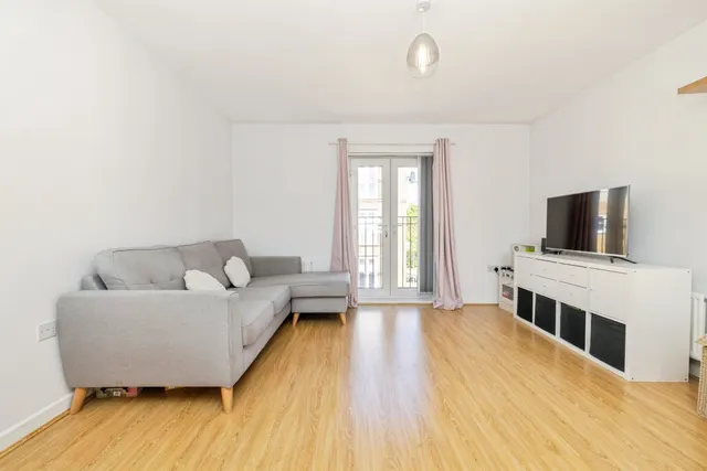 Dodd Road, Watford, WD24, photo 3