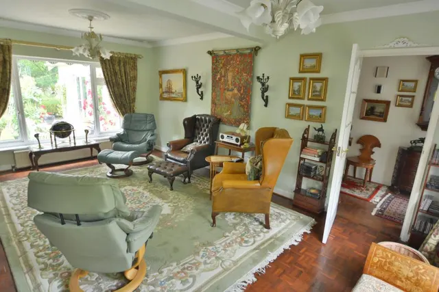 Quarry Close, Colehill, BH21, photo 3