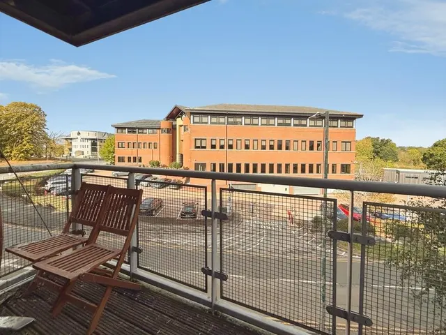 Kelvin Gate, Bracknell, RG12, photo 3