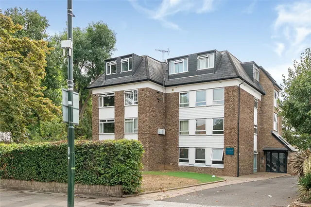 Whitton Road, Twickenham, TW1, photo 1