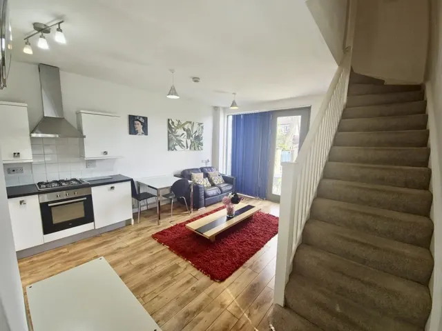 Photo 2 — Fox Hill Crescent, Sheffield
