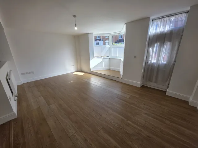 Yeovil, BA20, photo 2