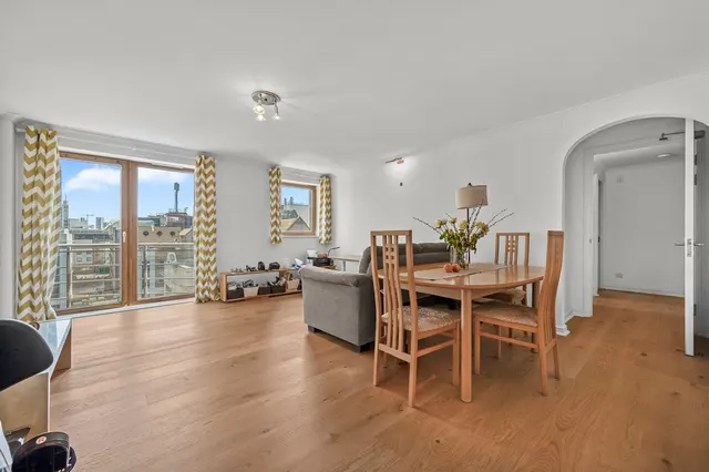 Meridian Place, London, E14, photo 2
