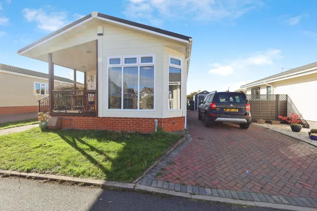 Welford Park, Barton Road, Stratford-upon-Avon, CV37, photo 1