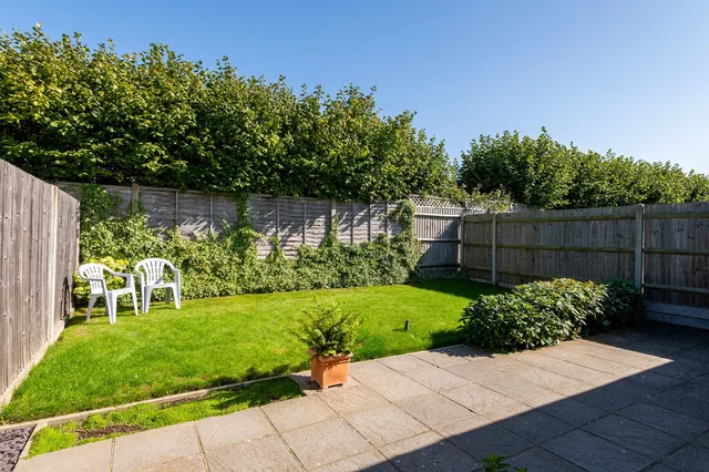 Churchfields, Harrietsham, photo 2