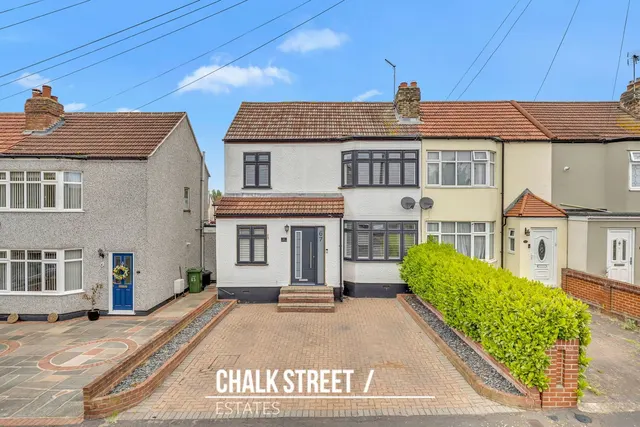 Norman Road, Hornchurch, RM11 1LW, photo 1