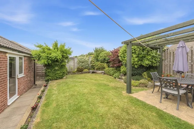 Manor Park Way, Lepton, HD8, photo 3