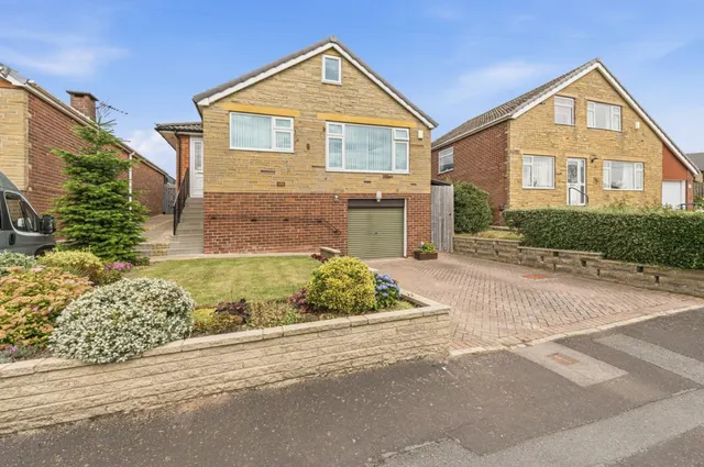 Manor Park Way, Lepton, HD8, photo 1