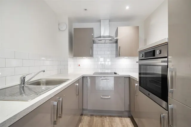 Stratford Road, Shirley, B90, photo 2