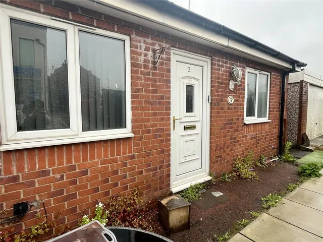 Mason Street, Heywood, OL10, photo 1