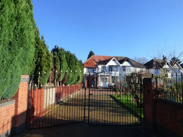 Springfield Road, Kings Heath, B14, photo 3