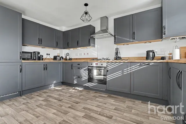 Quince Avenue, Swindon, SN1, photo 2