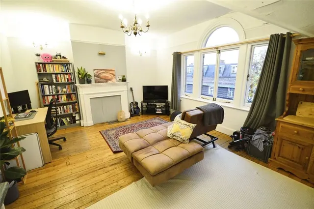 Photo 2 — Claremont Road, Surbiton, KT6