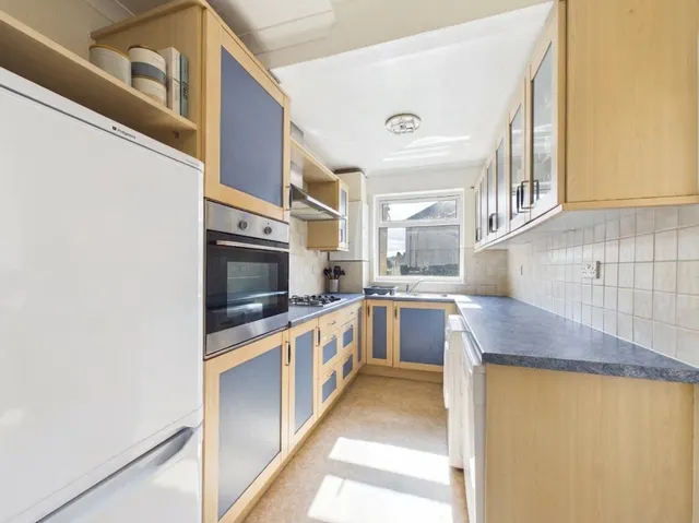Rossall Avenue, Little Stoke, BS34, photo 2