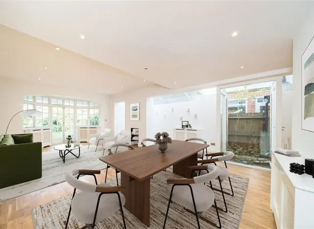 Photo 2 — Park Hill, Clapham, SW4