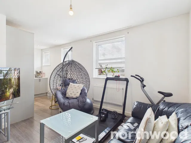 North Street, Ashford, TN24, photo 2