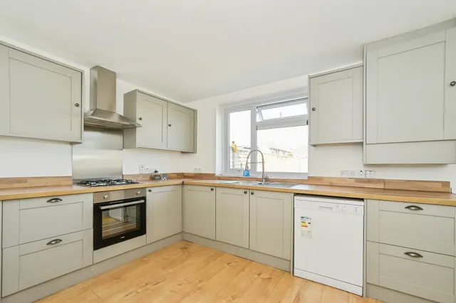 Stokes Croft, Calne, SN11, photo 3