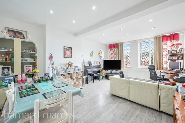 Kingston Road, Epsom, KT19, photo 3
