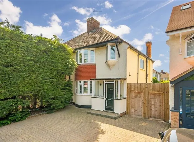 Shooters Hill Road, Woolwich, SE18, photo 1