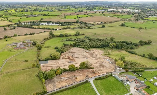 Mile Bank, Whitchurch, photo 3