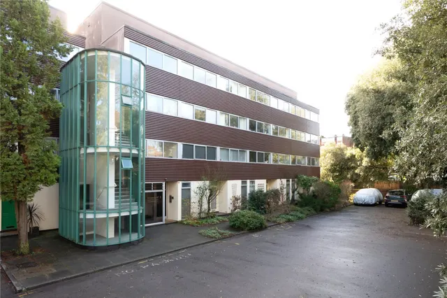 Claudia Place, Southfields, photo 1