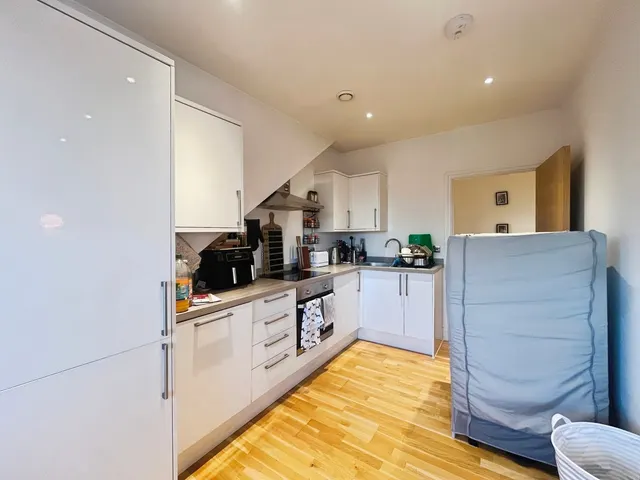 Bartley Way, Hook, RG27, photo 2