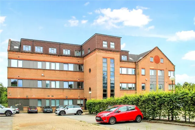 Bartley Way, Hook, RG27, photo 1