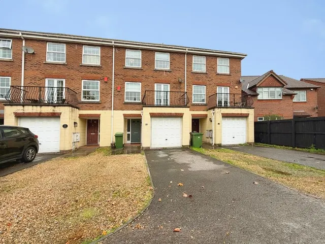 Hart Place, Cardiff, CF24, photo 1