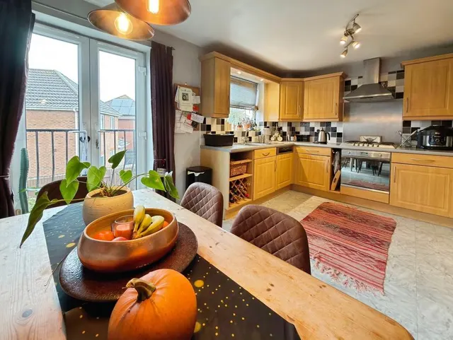 Hart Place, Cardiff, CF24, photo 2