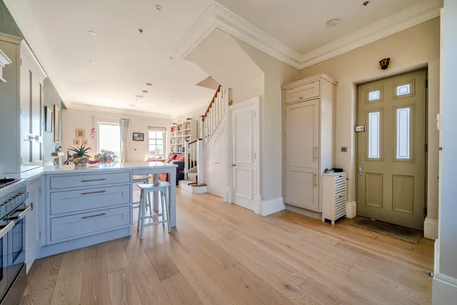 Gorse Hill Petworth Road, Wormley, GU8, photo 3