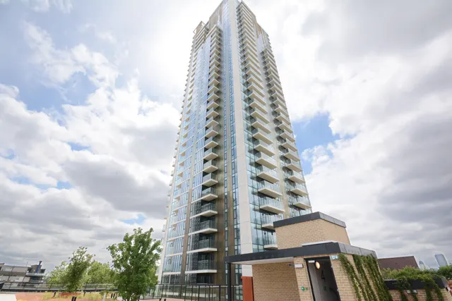 Apartment 2408, One The Elephant, 1 St Gabriel Walk, London, photo 1