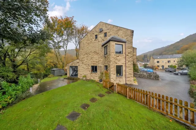 Longstaff Court, Hebden Bridge, HX7, photo 1