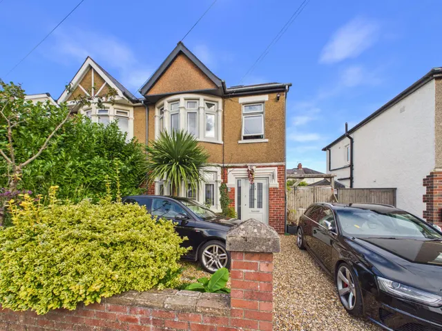 Maelog Road, Whitchurch, CF14, photo 1