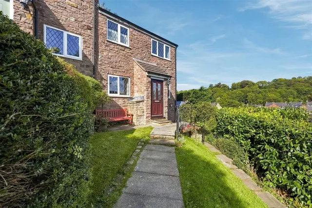 High Street, Bollington, SK10, photo 1