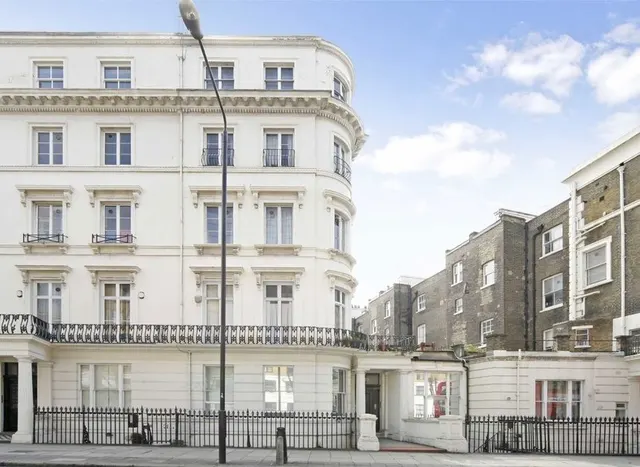 2 bedroom flat, Bishop's Bridge Road, Paddington, W2