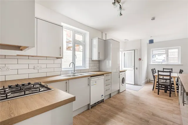 Pinhoe Road, Exeter, EX4, photo 2